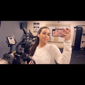 Meet your Posher, Maya